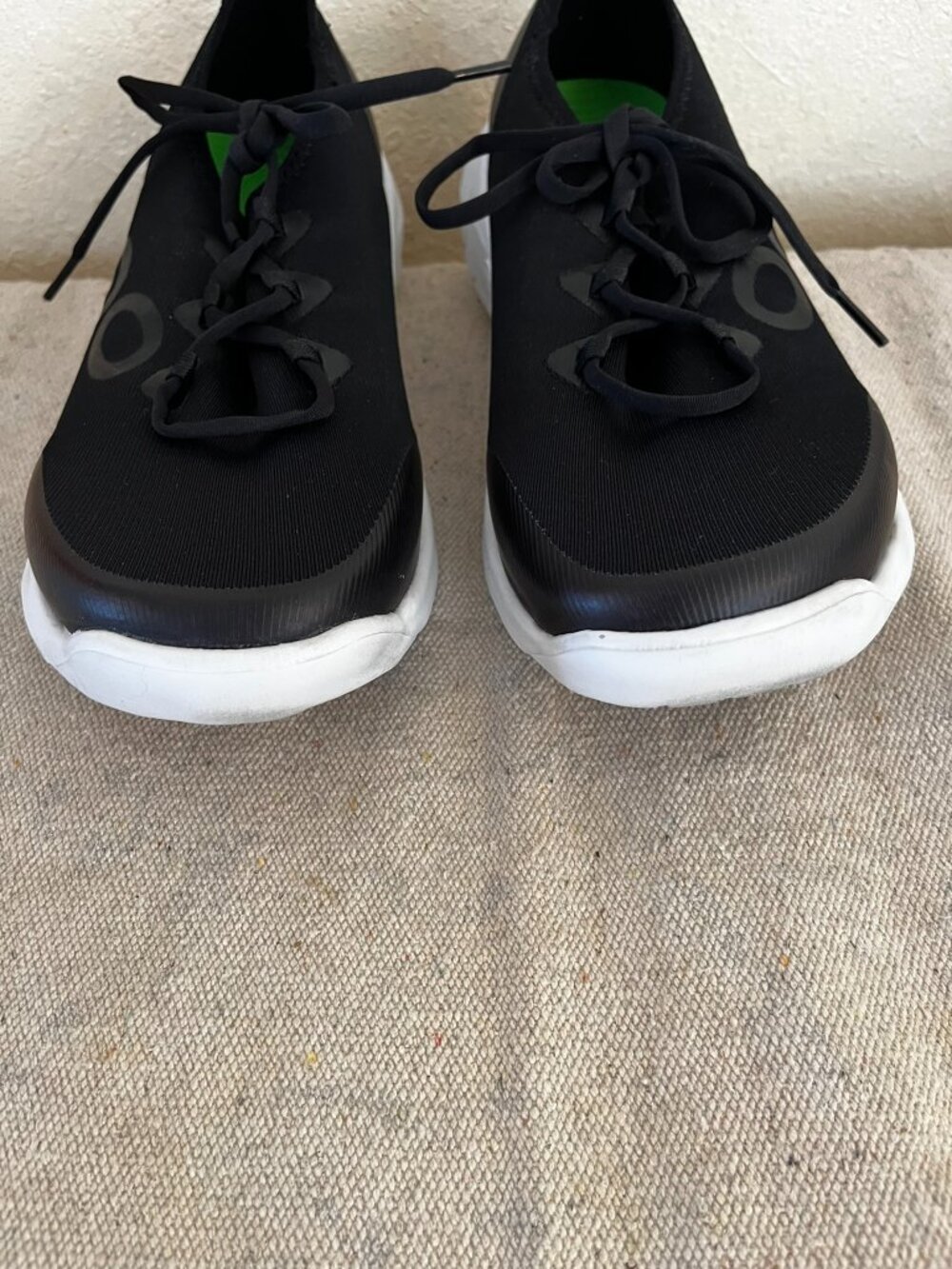 Oofos Men's Black Oomg Sport LS  Recovery Sneakers  9.5